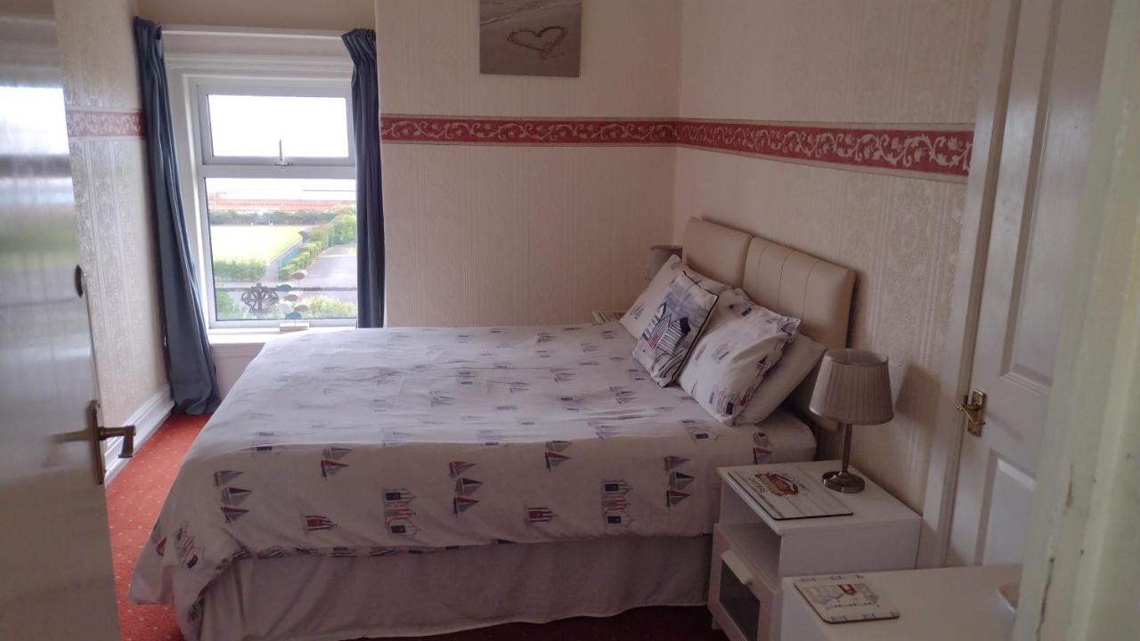 The Kathrene Second Floor Sea View Apartman Fleetwood Kültér fotó