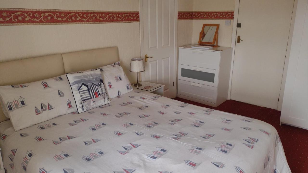 The Kathrene Second Floor Sea View Apartman Fleetwood Kültér fotó